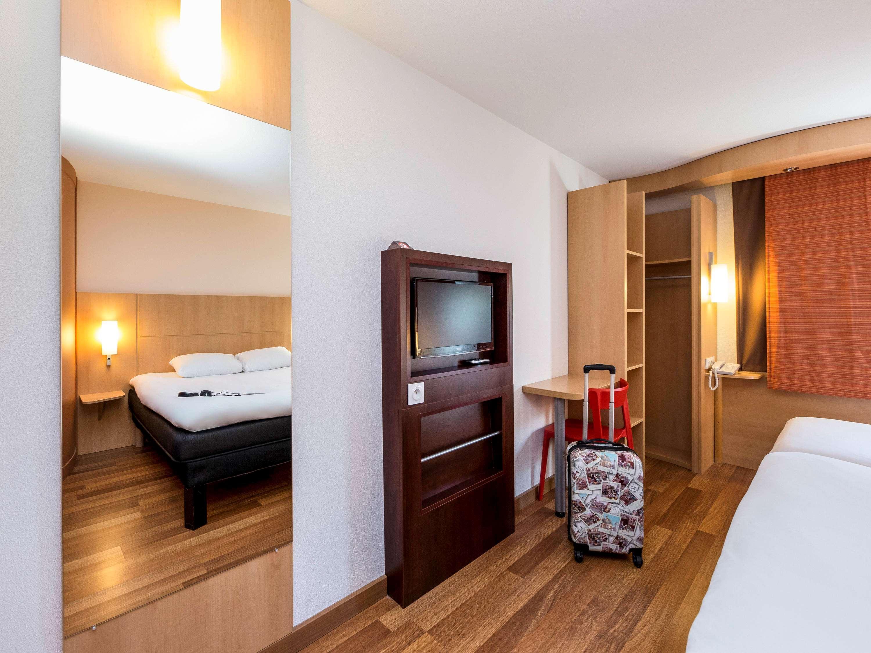 Ibis Sisteron Hotel Exterior foto