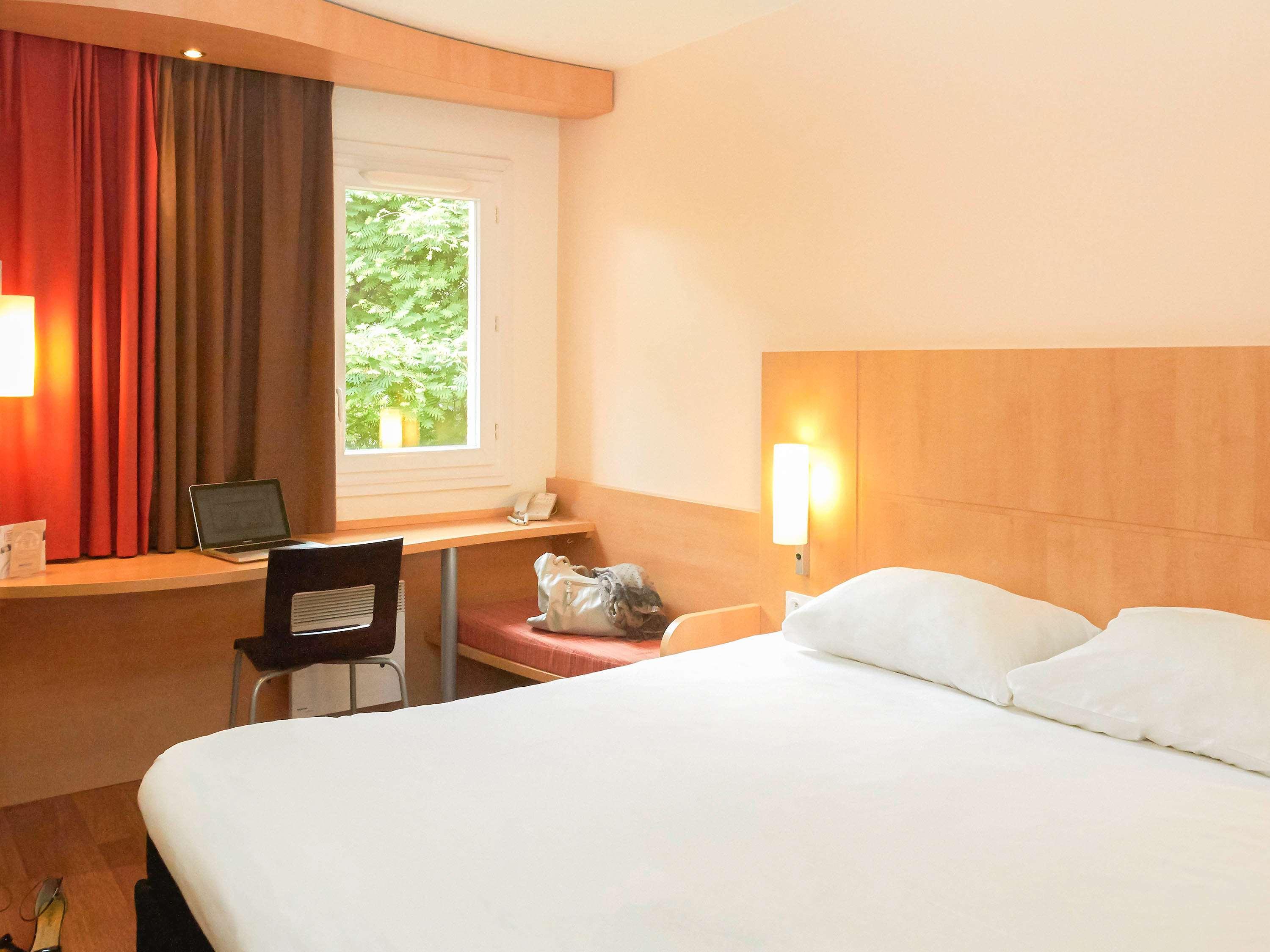 Ibis Sisteron Hotel Exterior foto