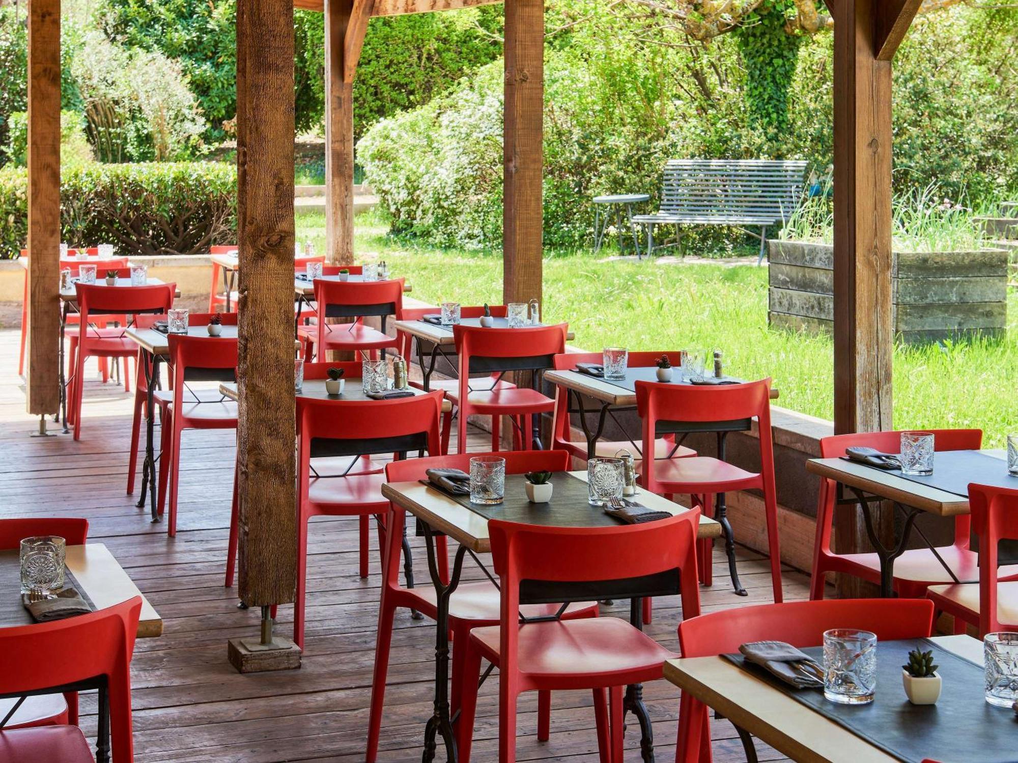 Ibis Sisteron Hotel Exterior foto